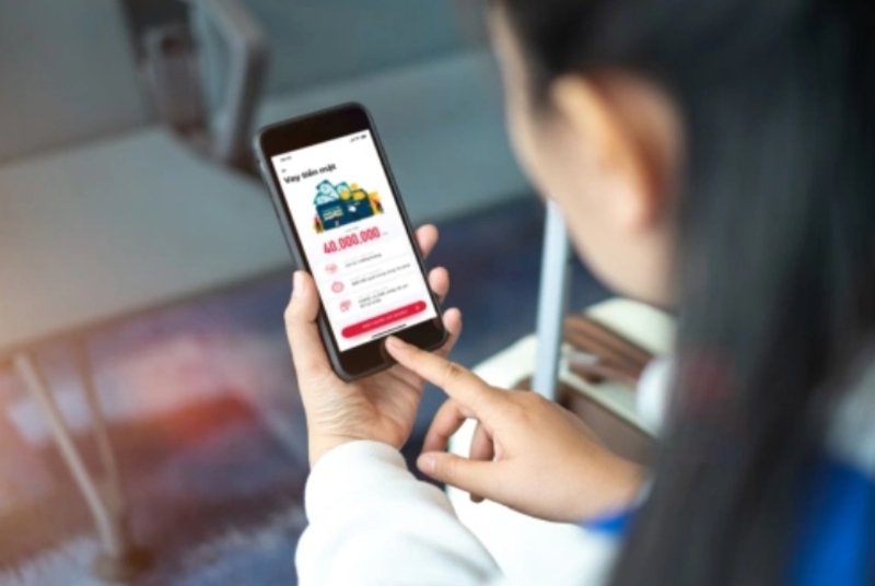 Home Credit Vietnam giúp khách hàng đăng ký vay tiêu dùng và quản lý hợp đồng ngay trên ứng dụng. 