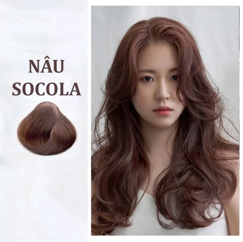 Tóc nâu socola mang lại vẻ đẹp thanh lịch, tự nhiên và rất hợp với làn da ngăm. 
