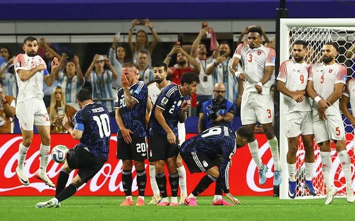 Tìm hiểu về bàn thắng xa nhất của Messi